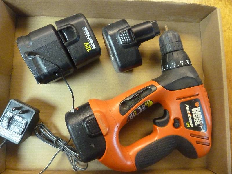lot 90 image: Black & Decker Drill