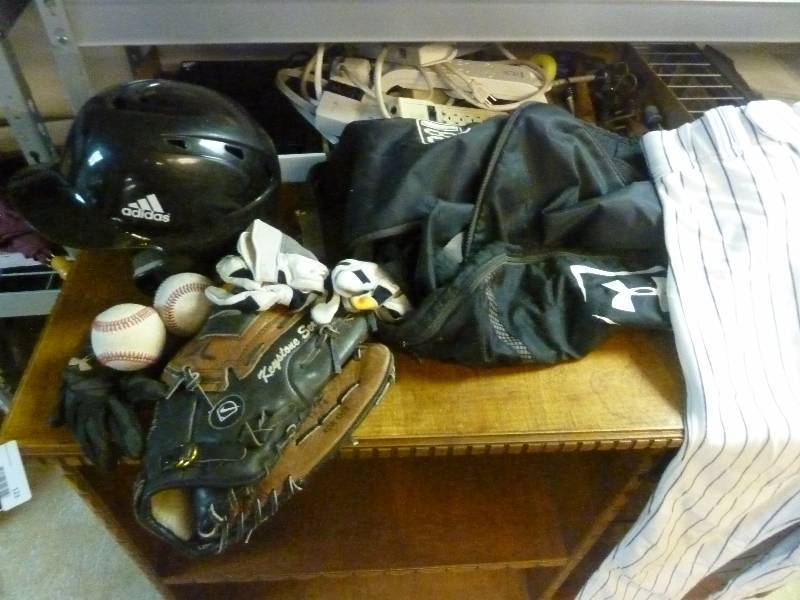 lot 123 image: Baseball Lot