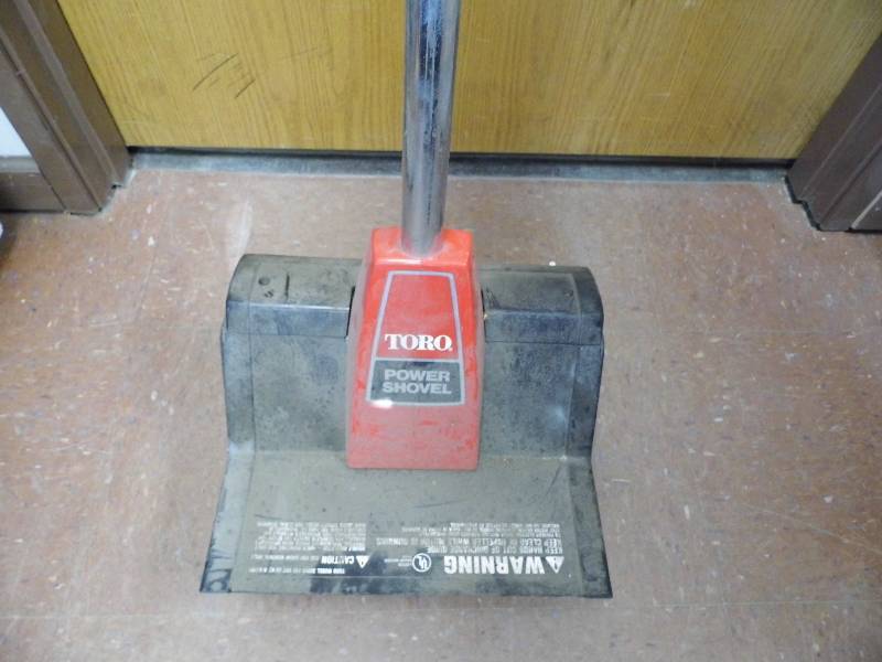Toro Power Shovel