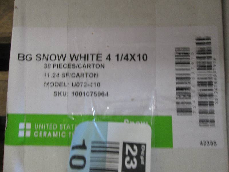 bg snow white 4 14x10 tile 6 boxes...