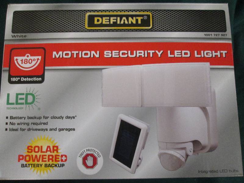 Defiant Solar powered LED motion se...