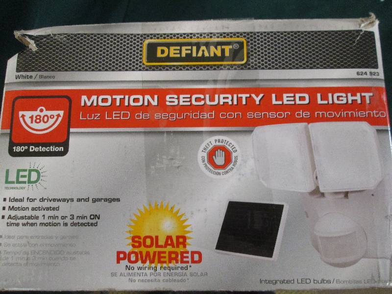 defiant solar LED motion security l...