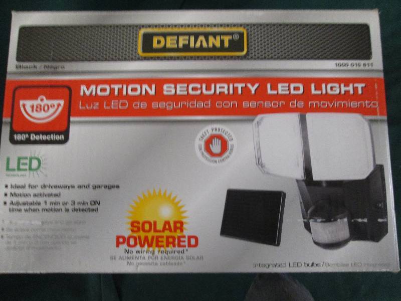 defiant solar LED motion security l...