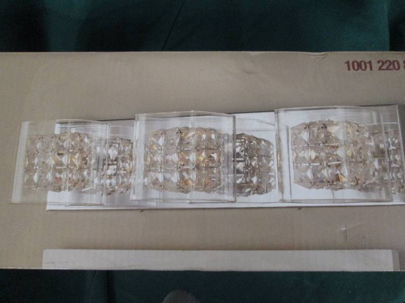 home decorators 3-light vanity fixt...