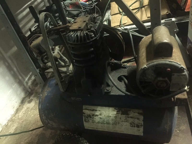 lot 22 image: COMPRESSOR