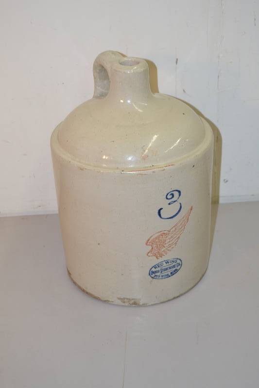 Red Wing Shoulder Jug