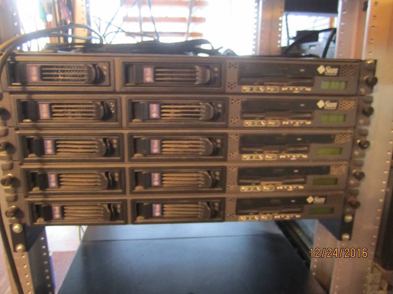 lot 3 image: Lot of 5 Sun Microsystems drives wi...