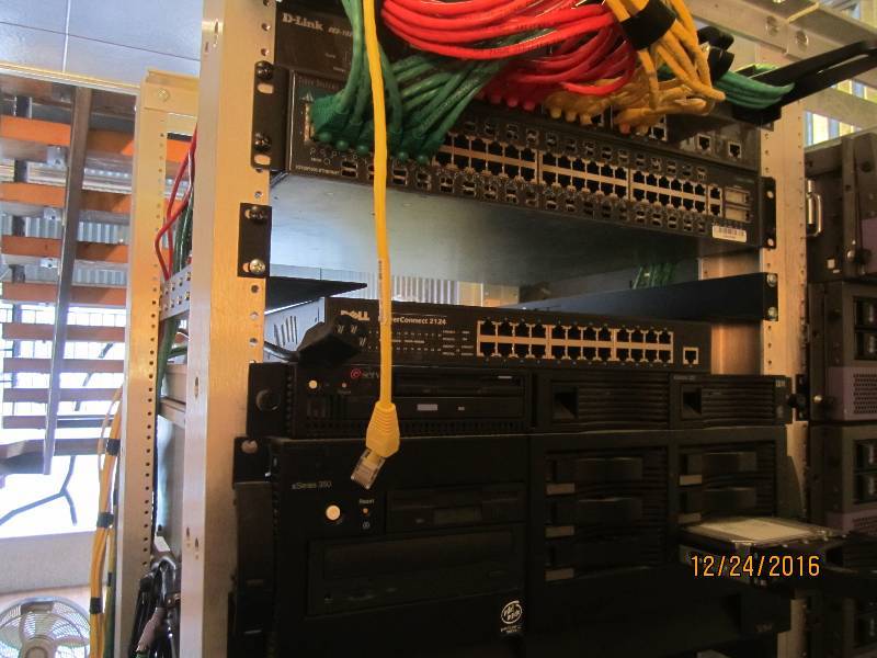 lot 6 image: IBM E-Server and network connection...