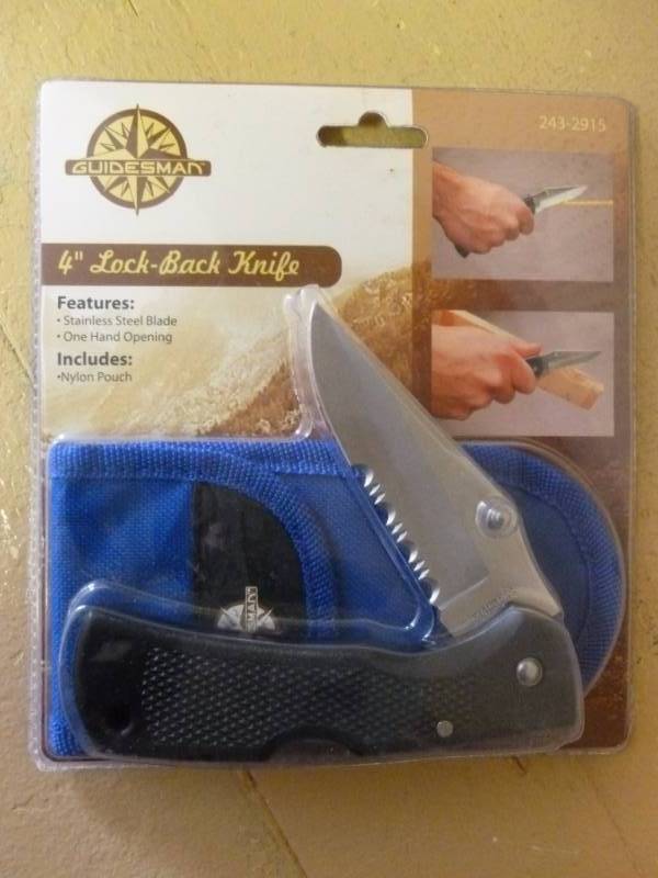 lot 14 image: Pocket Knife