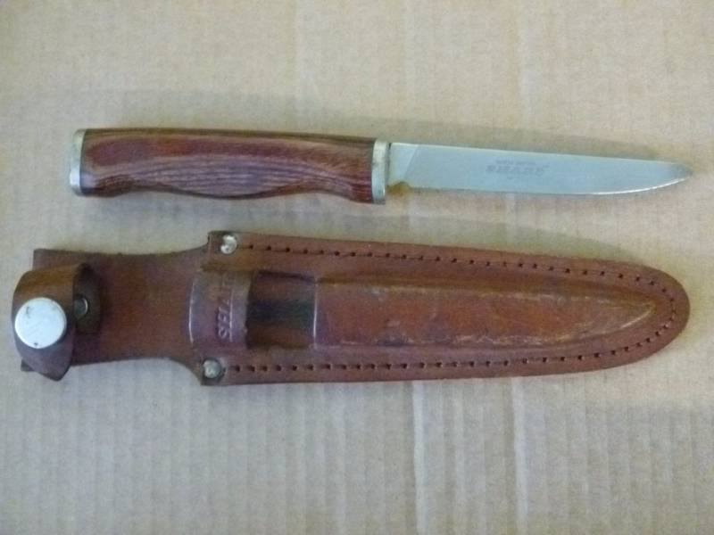 lot 15 image: Knife