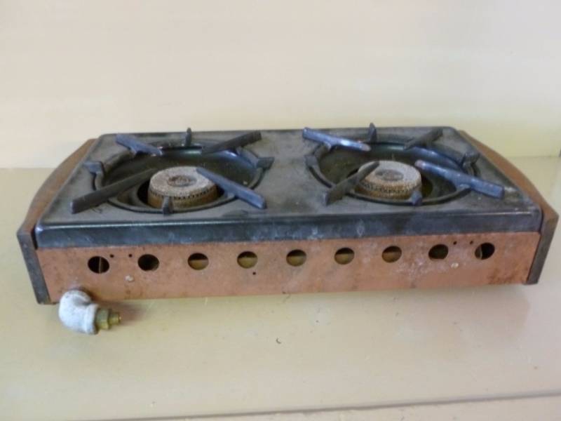 lot 22 image: Camp Stove