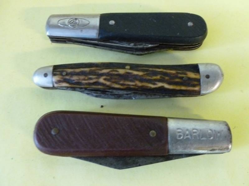 lot 32 image: Pocket Knives