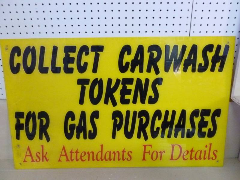 lot 51 image: Sign