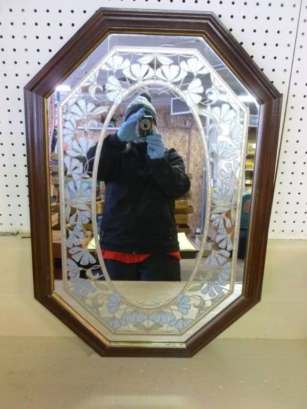 lot 66 image: Mirror