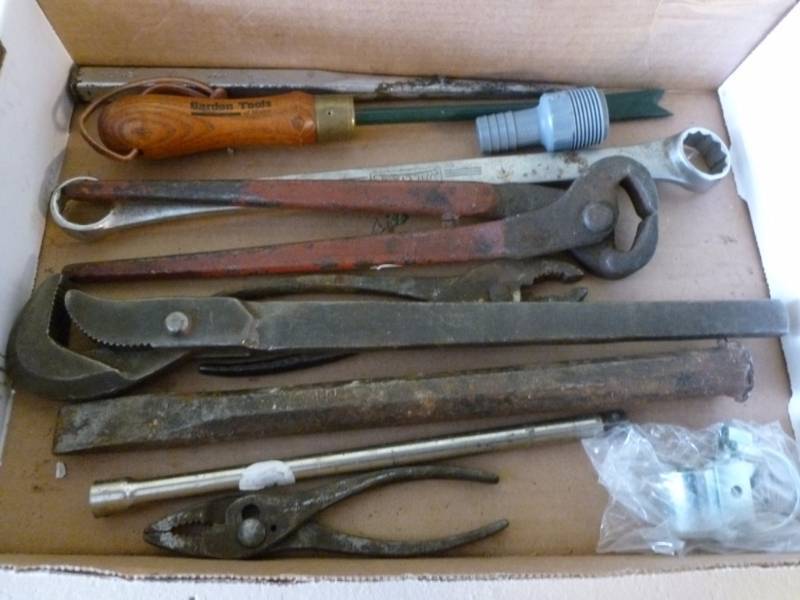 lot 110 image: Tools