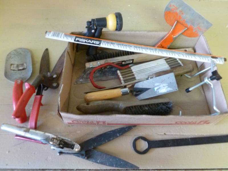 lot 111 image: Tools