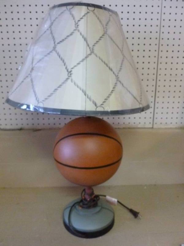 lot 151 image: Lamp