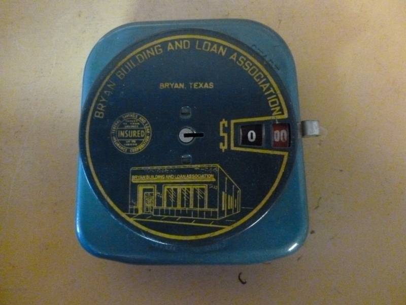lot 202 image: Vintage Coin Bank