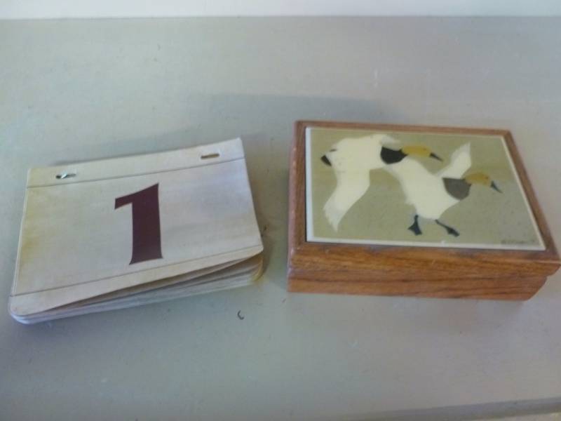 lot 211 image: Keepsake Box