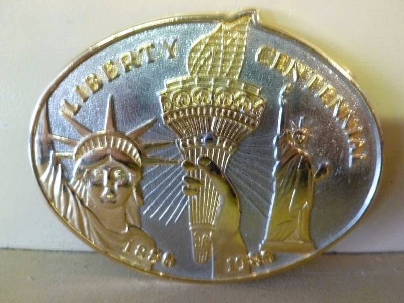 lot 218 image: Belt Buckle