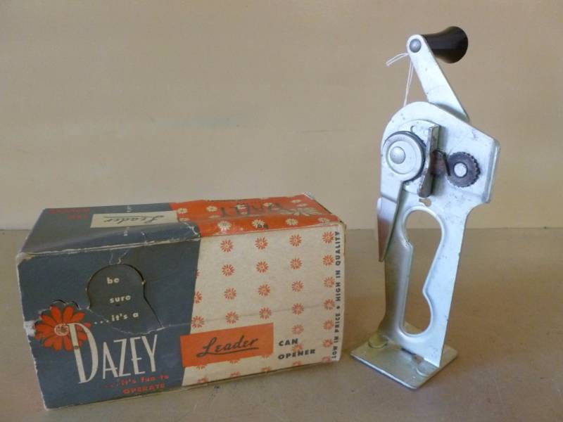 lot 238 image: Vintage Kitchen