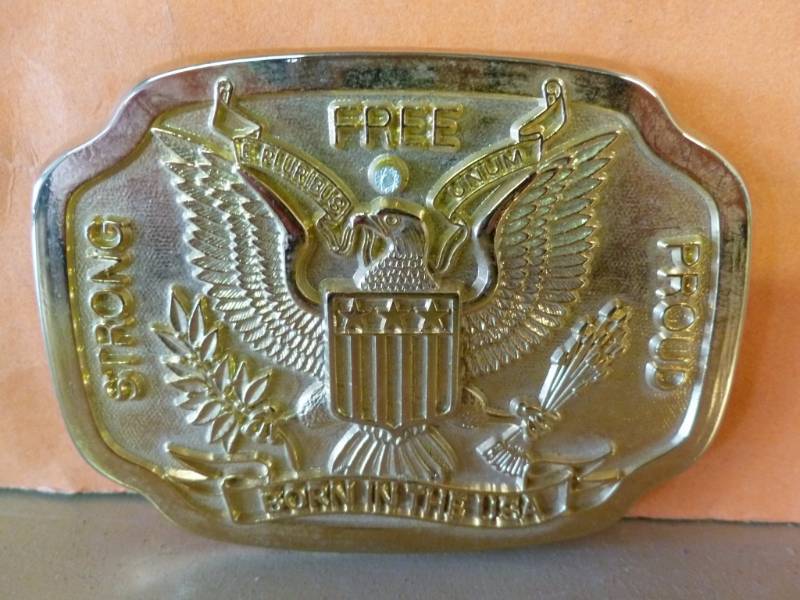 lot 250 image: Belt Buckle