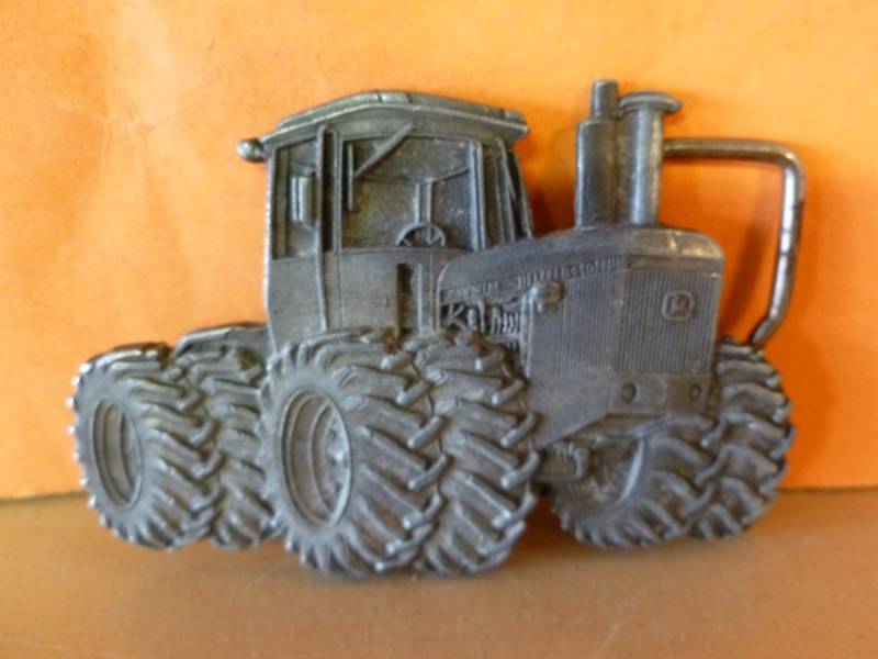 lot 251 image: Belt Buckle