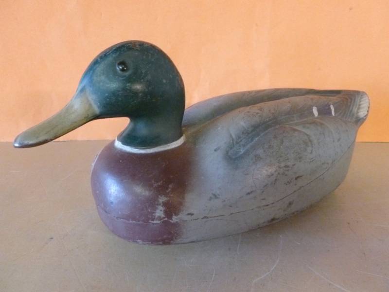 lot 273 image: Vintage Duck Decoy