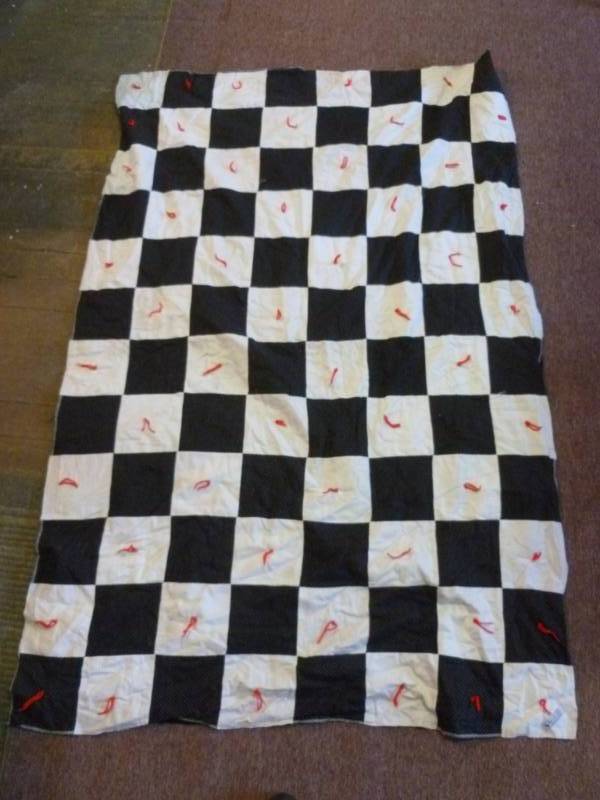 lot 290 image: Quilt