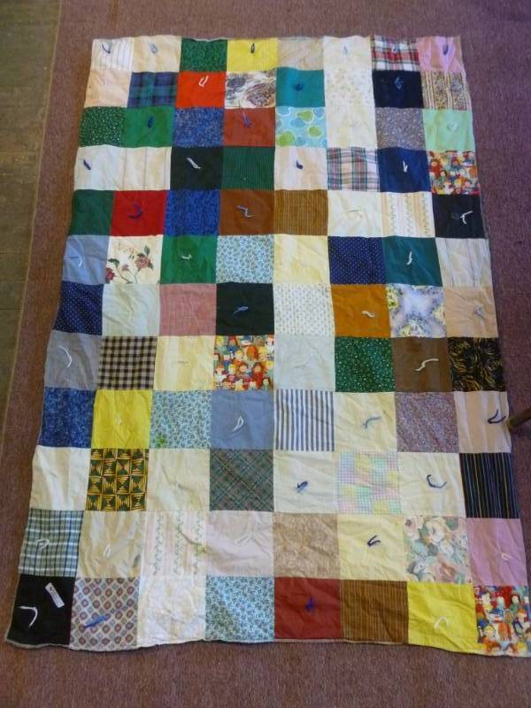 lot 291 image: Quilt
