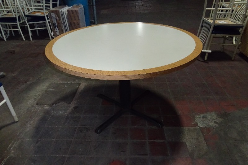 48 Round Table