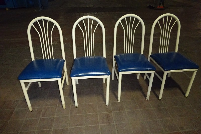 Set of 4 chairs