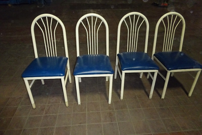 Set of 4 chairs