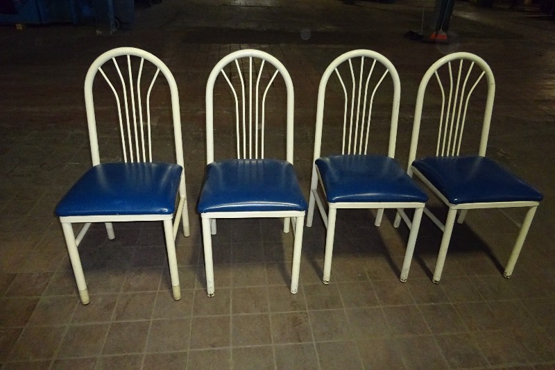 Set of 4 chairs