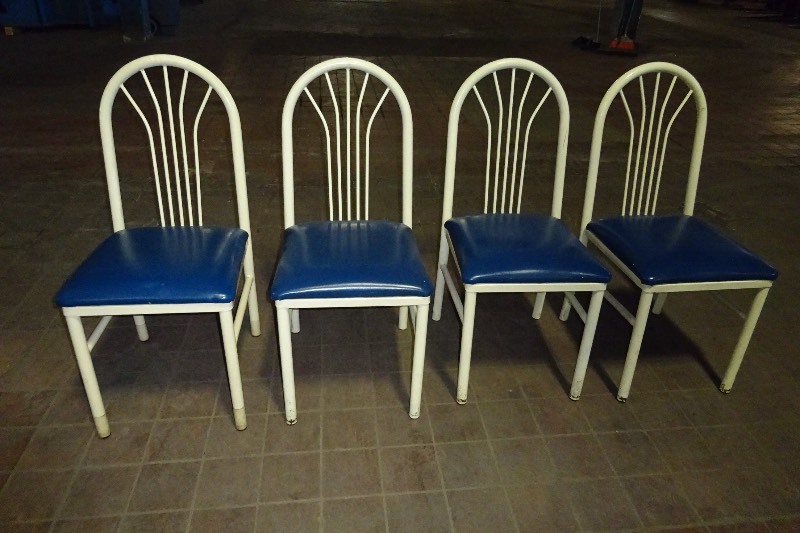 Set of 4 chairs