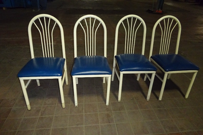 Set of 4 chairs