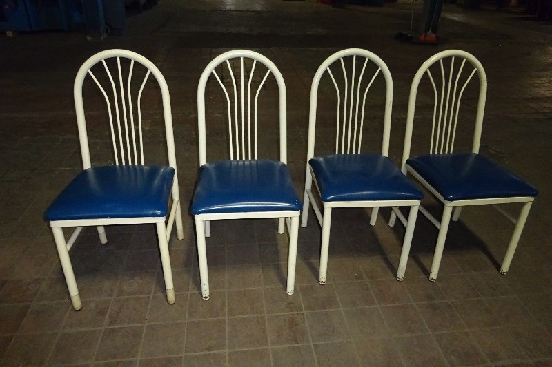 Set of 4 chairs