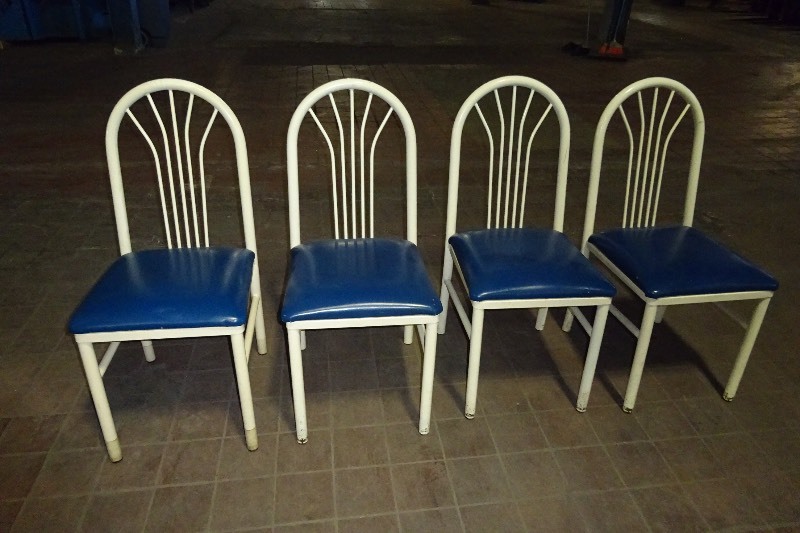 Set of 4 chairs