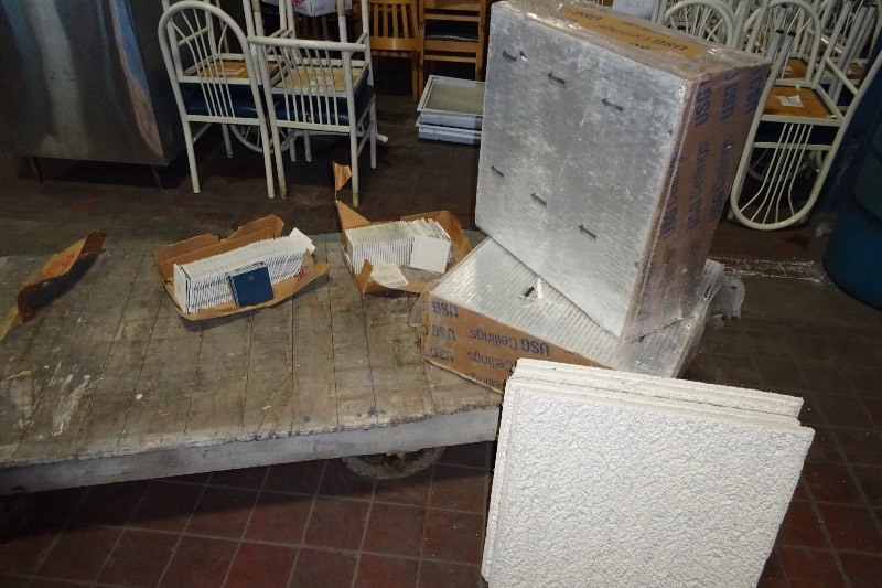 4 x 4 square cream cement tiles