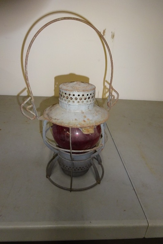 lot 7 image: Vintage railway lamp