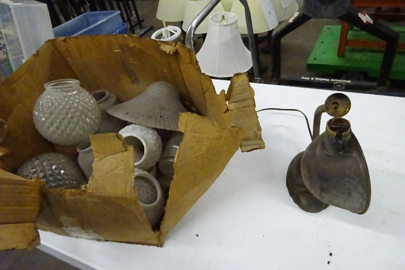 lot 39 image: Vintage Globes and lighting