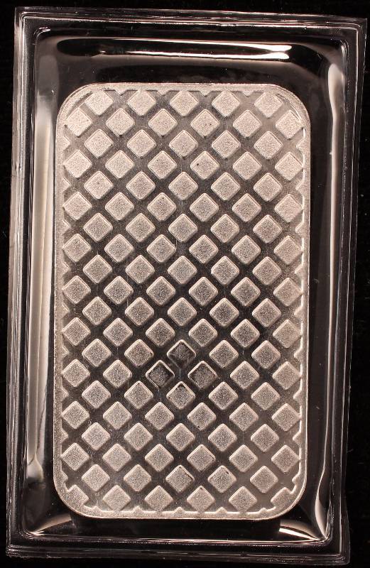 lot 07 image: 1 TROY OZ. .999 FINE SILVER BAR WALKING LIBERTY DESIGN SEALED