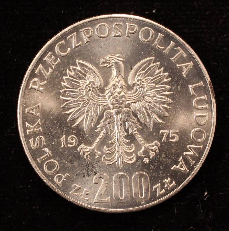 lot 32 image: 1975 POLAND SILVER 200 ZLOTYCH BU (14.47 GRAMS - 75% SILVER)