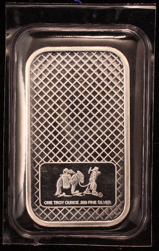 lot 43 image: 1 TROY OZ. .999 FINE SILVER BAR EAGLE DESIGN SEALED
