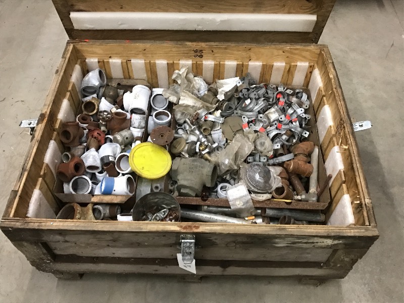 lot 2 image: Heavy Duty 3x4 Wooden Lidded Crat...