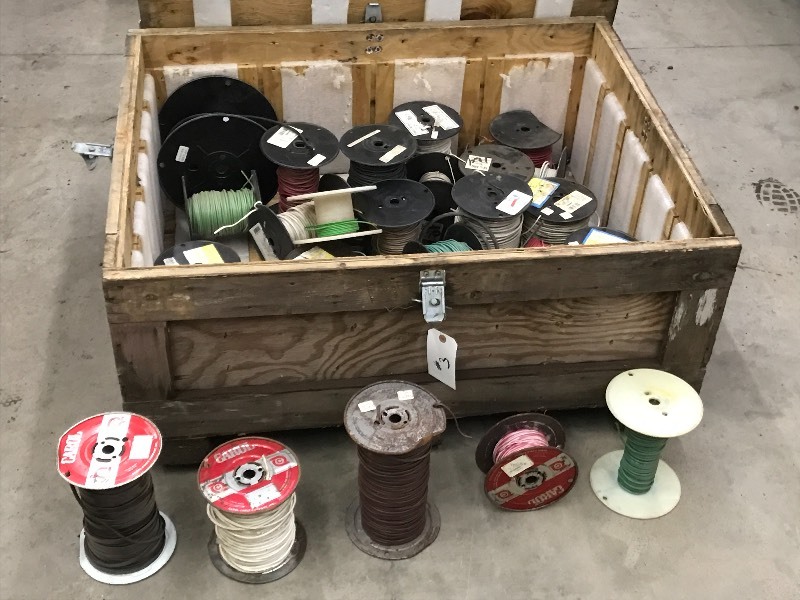 lot 3 image: Heavy Duty 3x4 Wooden Lidded Crat...