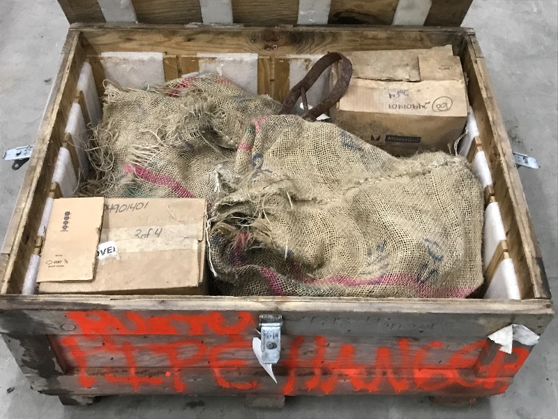 lot 13 image: Heavy Duty 3x4 Wooden Lidded Crat...