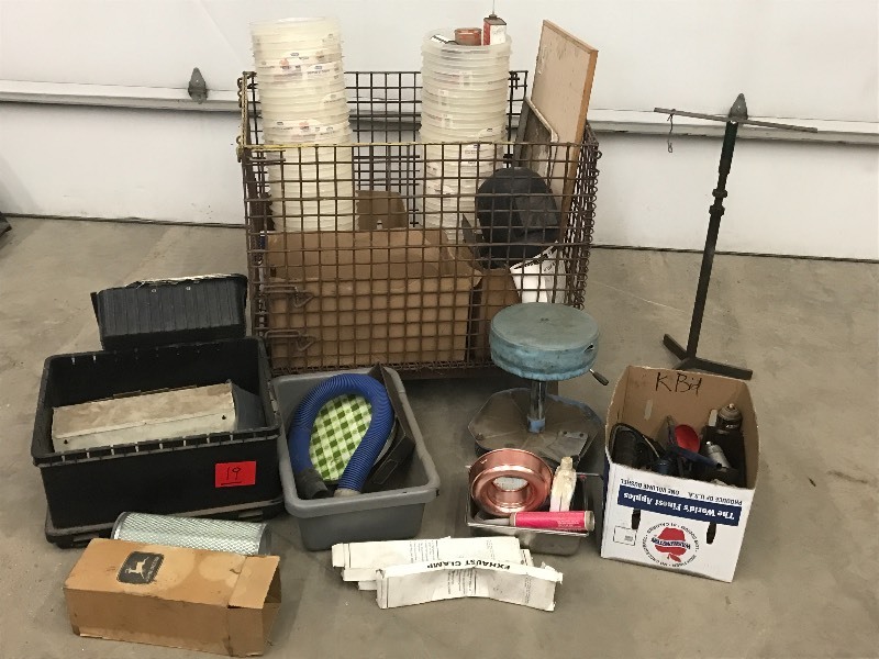 lot 19 image: 3x4 Collapsible Steel-Cage Crate ...