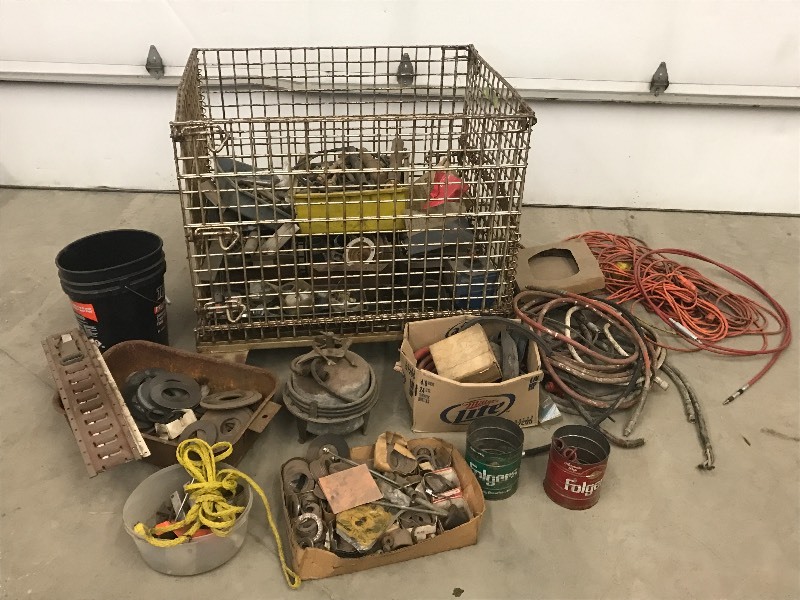 lot 20 image: 3x4 Collapsible Steel-Cage Crate ...