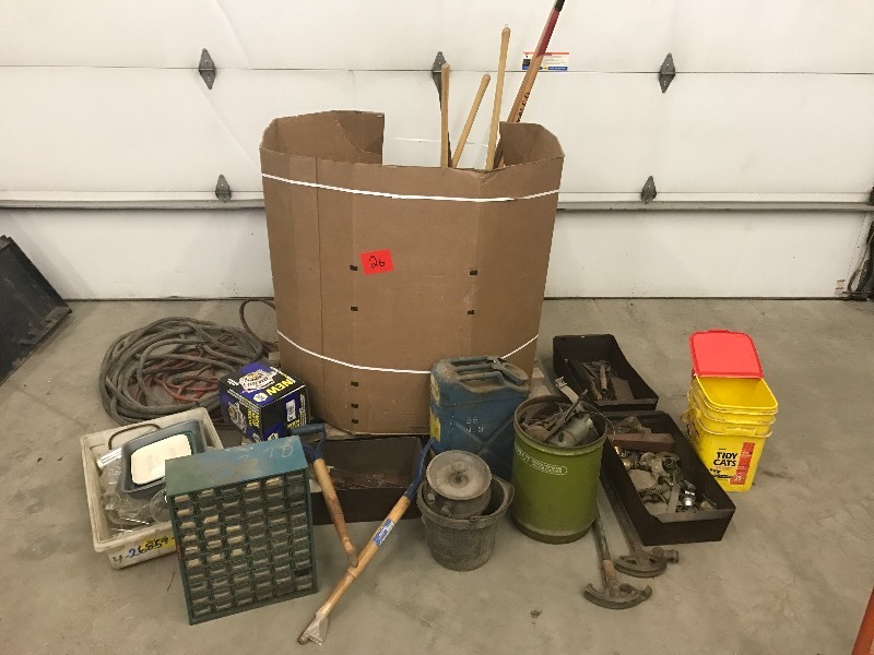 lot 26 image: Pallet Crate Of Assorted Air Hoses...